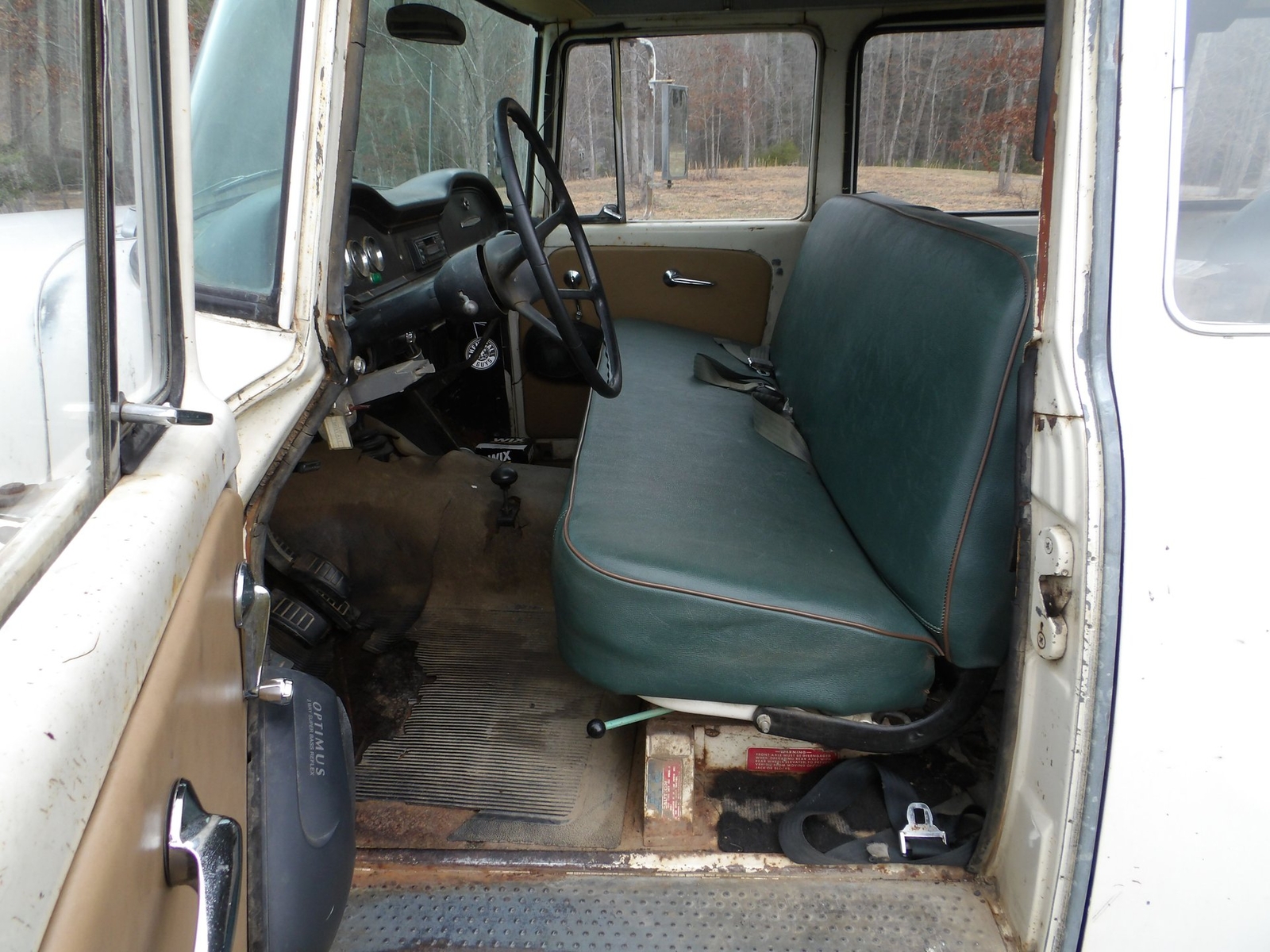 International-Harvester-1200-Travelall-1965-SUV-6