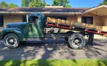 International-Harvester-KB5-1949-1