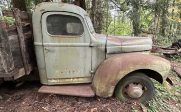 International-Harvester-Pickup-1941-Standard-Cab-Pickup-10