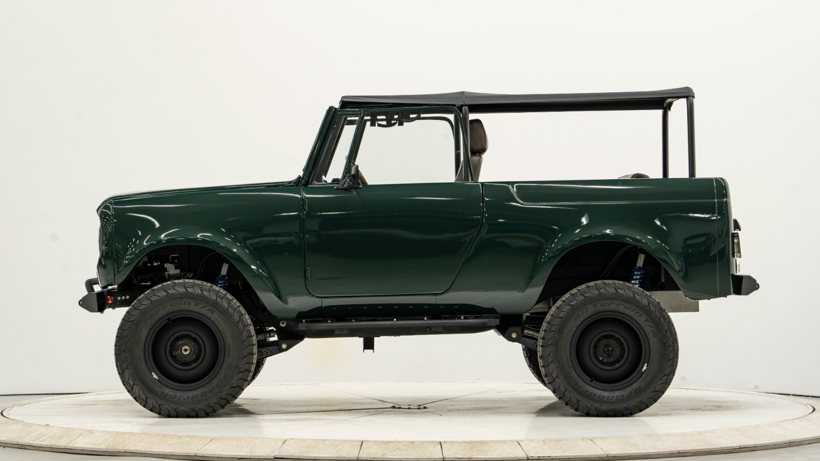 International-Harvester-Scout-1971-SUV-1