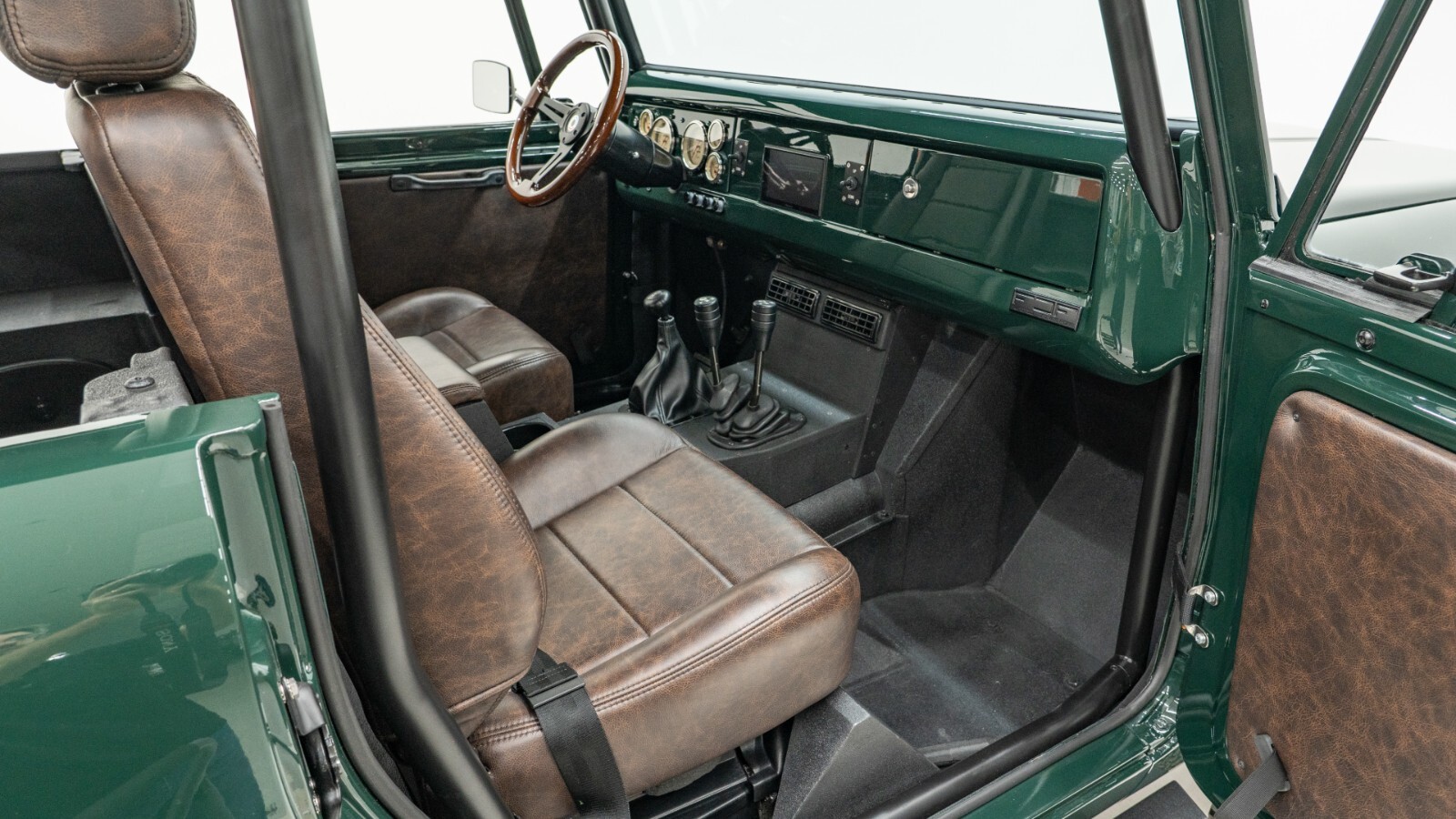 International-Harvester-Scout-1971-SUV-17