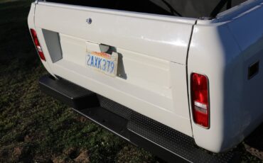 International-Harvester-Scout-1975-SUV-15