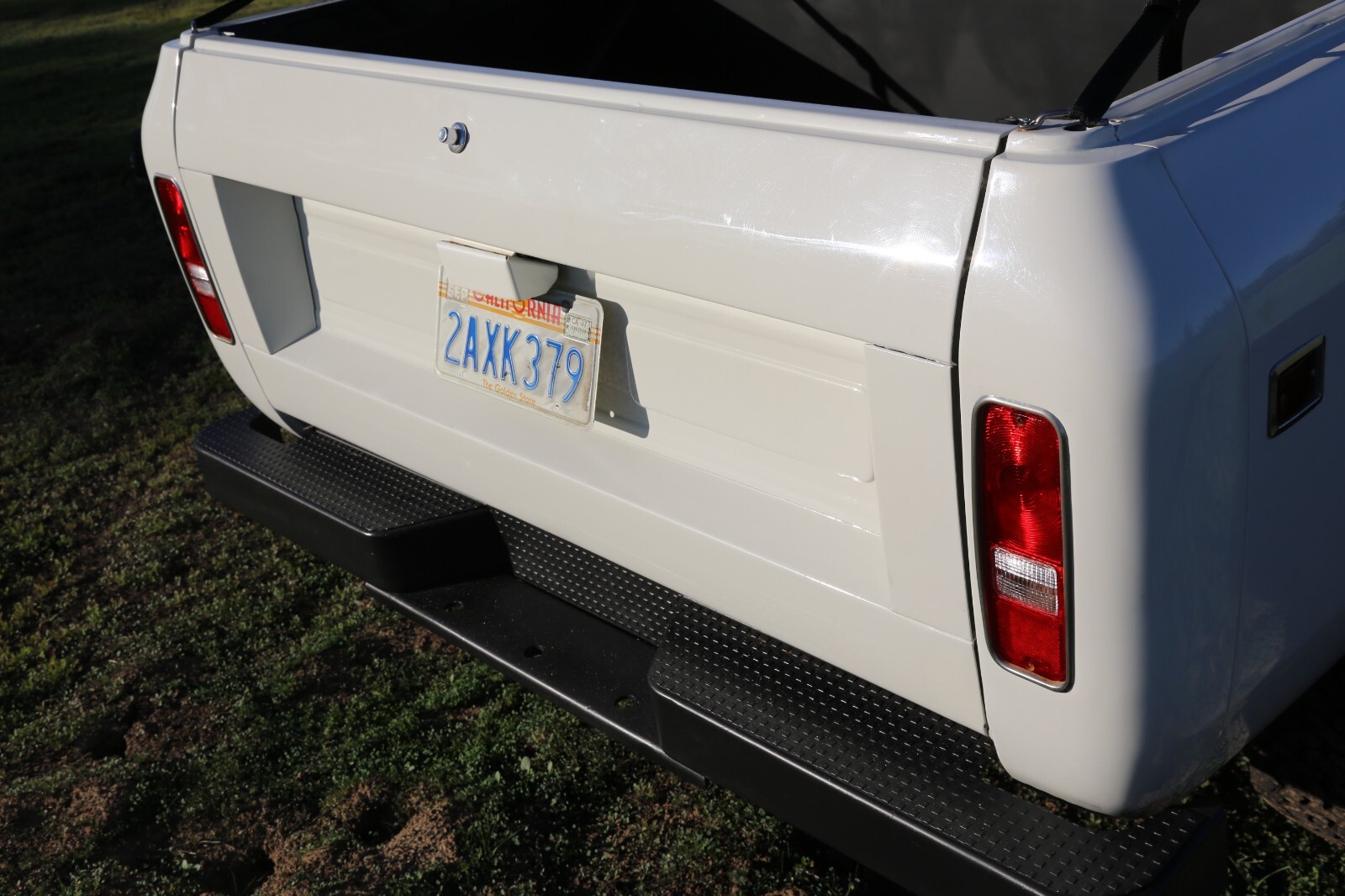 International-Harvester-Scout-1975-SUV-15