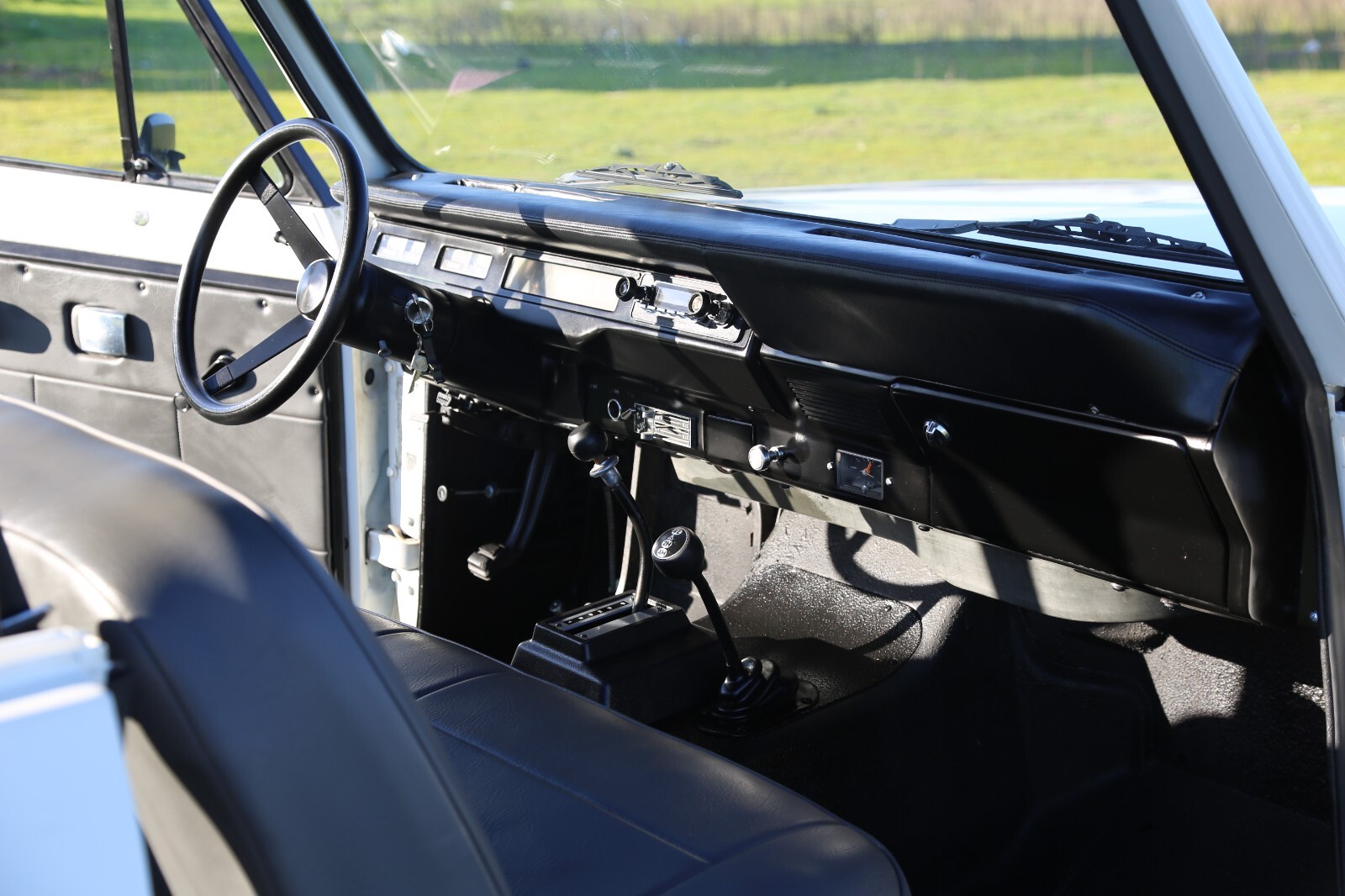International-Harvester-Scout-1975-SUV-22