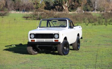 International-Harvester-Scout-1975-SUV-3