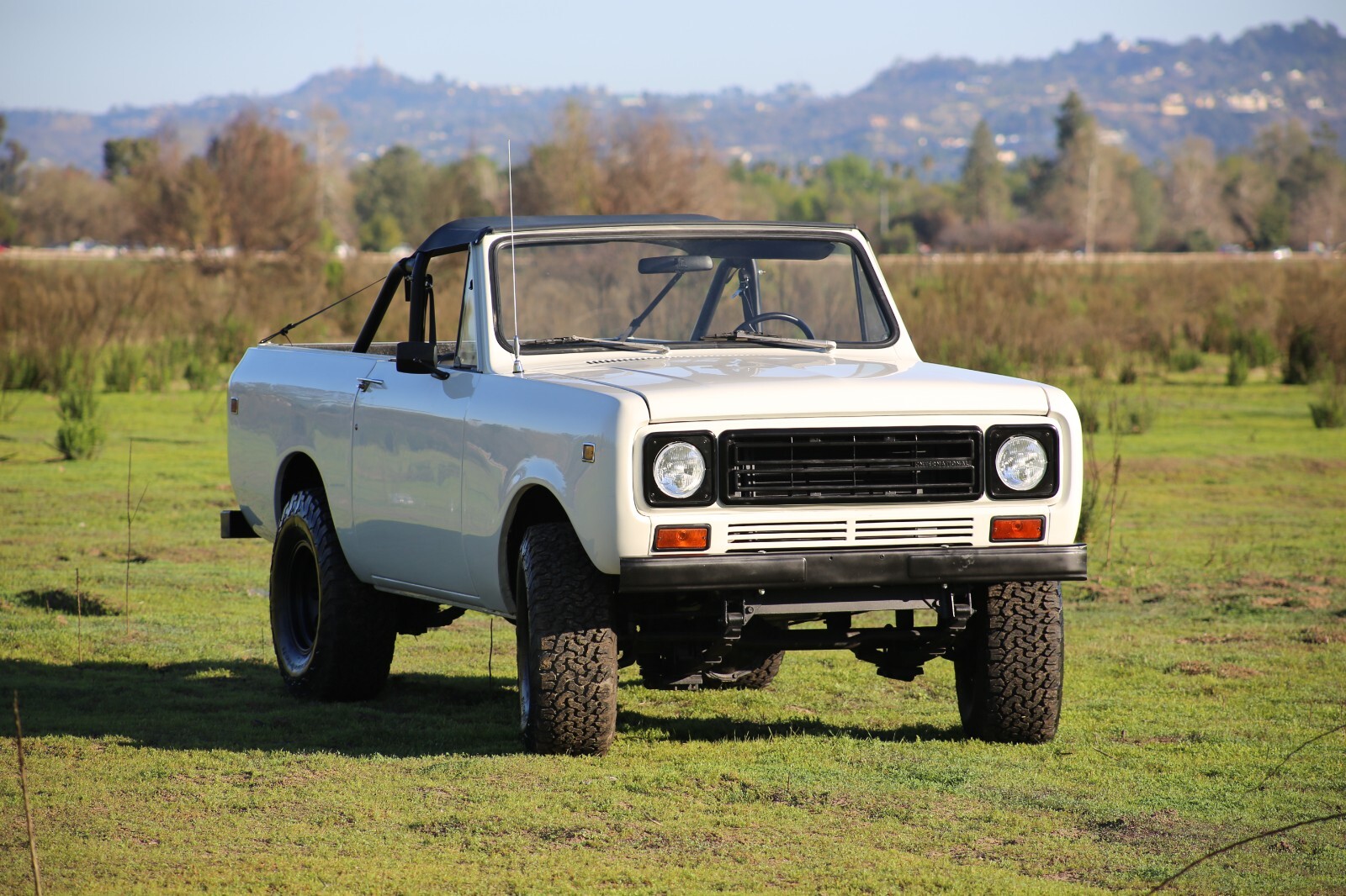 International-Harvester-Scout-1975-SUV-5