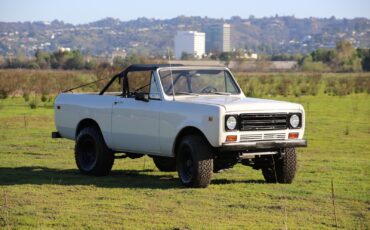 International-Harvester-Scout-1975-SUV-6