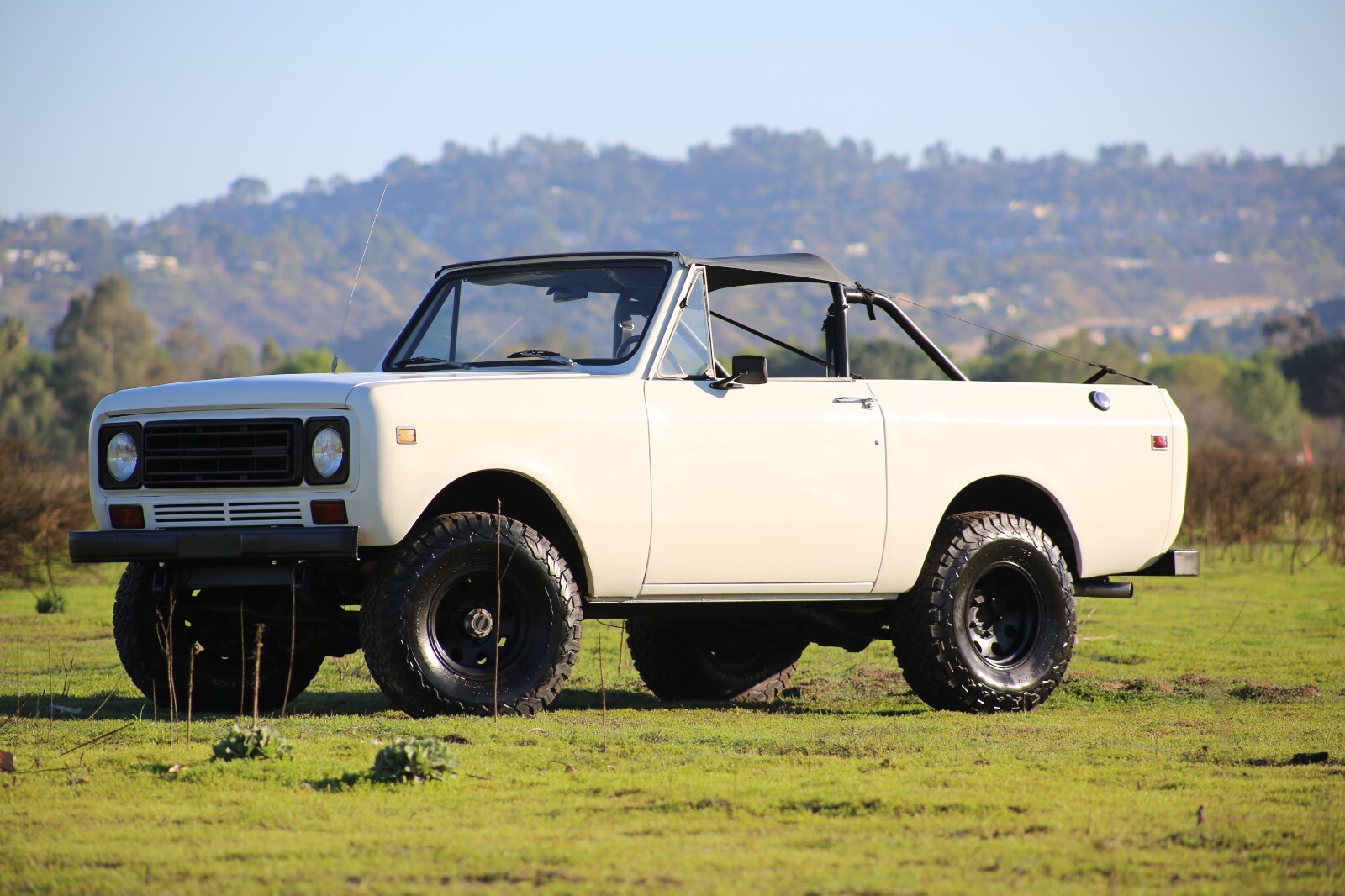 International-Harvester-Scout-1975-SUV