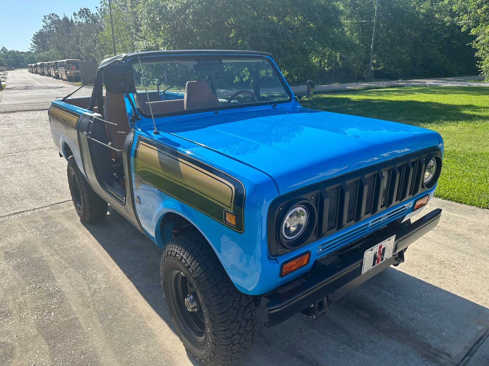 International-Harvester-Scout-1976-Convertible-3