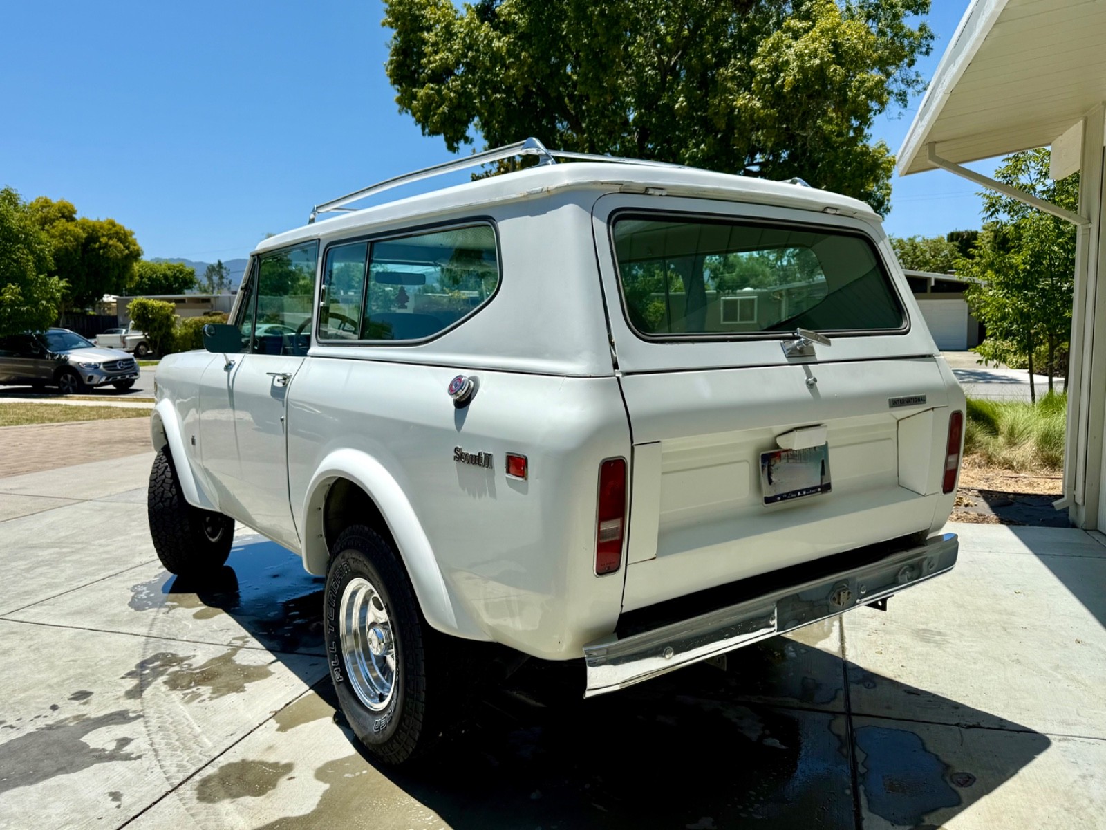 International-Harvester-Scout-1976-SUV-2