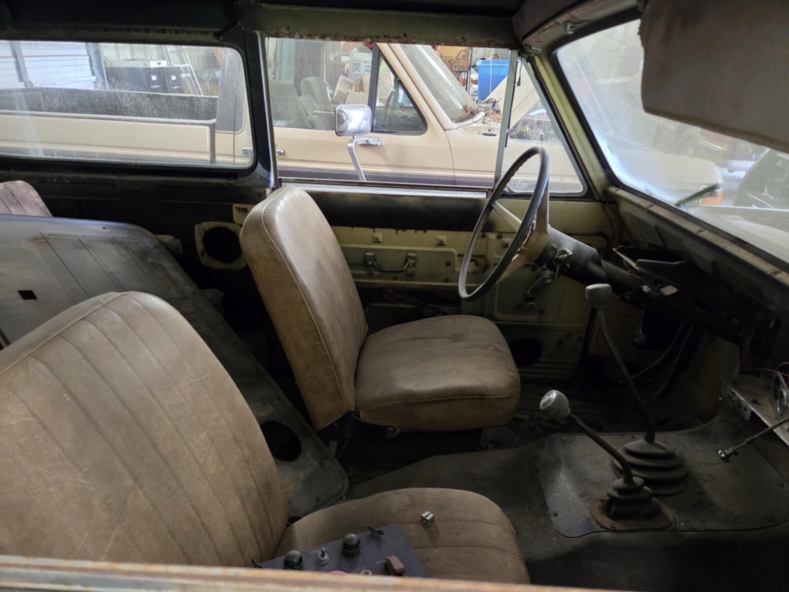 International-Scout-1974-3