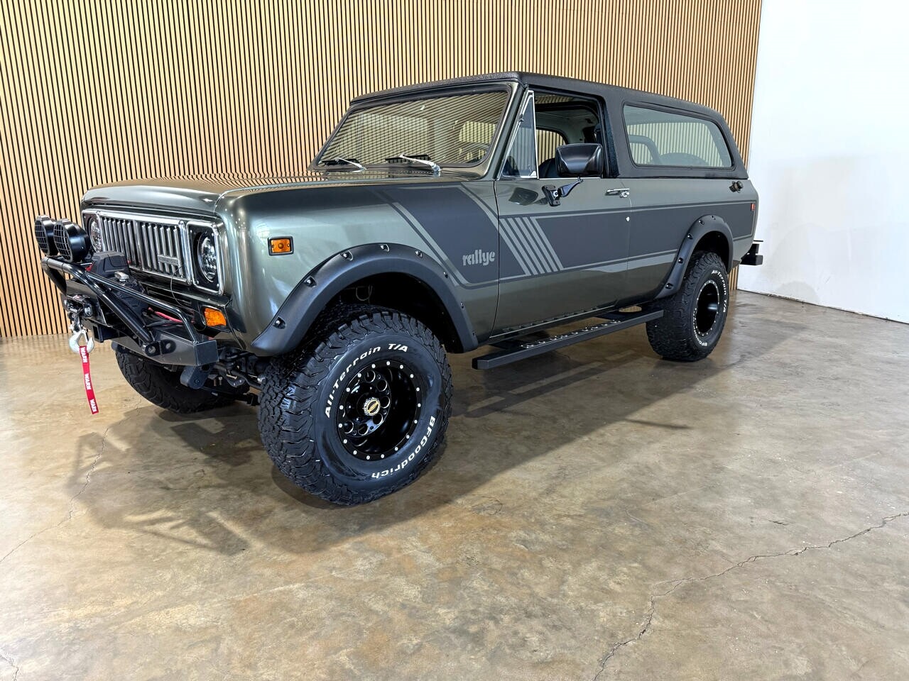 International-Scout-II-1977-SUV-2