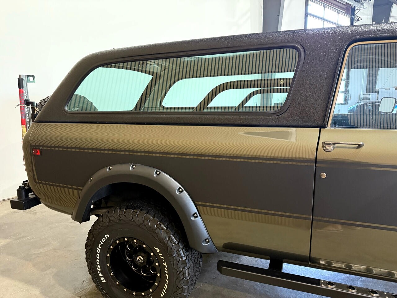 International-Scout-II-1977-SUV-23