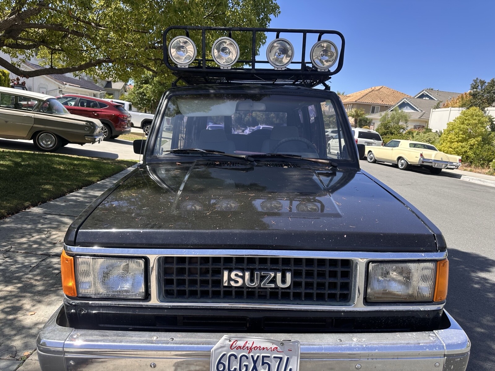 Isuzu-Trooper-1990-SUV-1