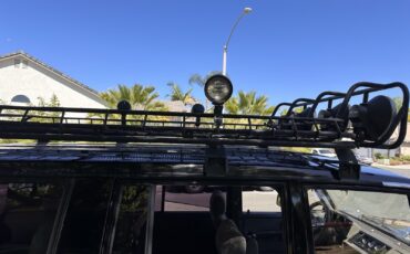 Isuzu-Trooper-1990-SUV-11