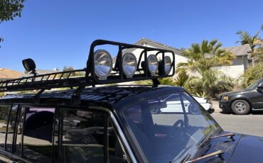 Isuzu-Trooper-1990-SUV-12