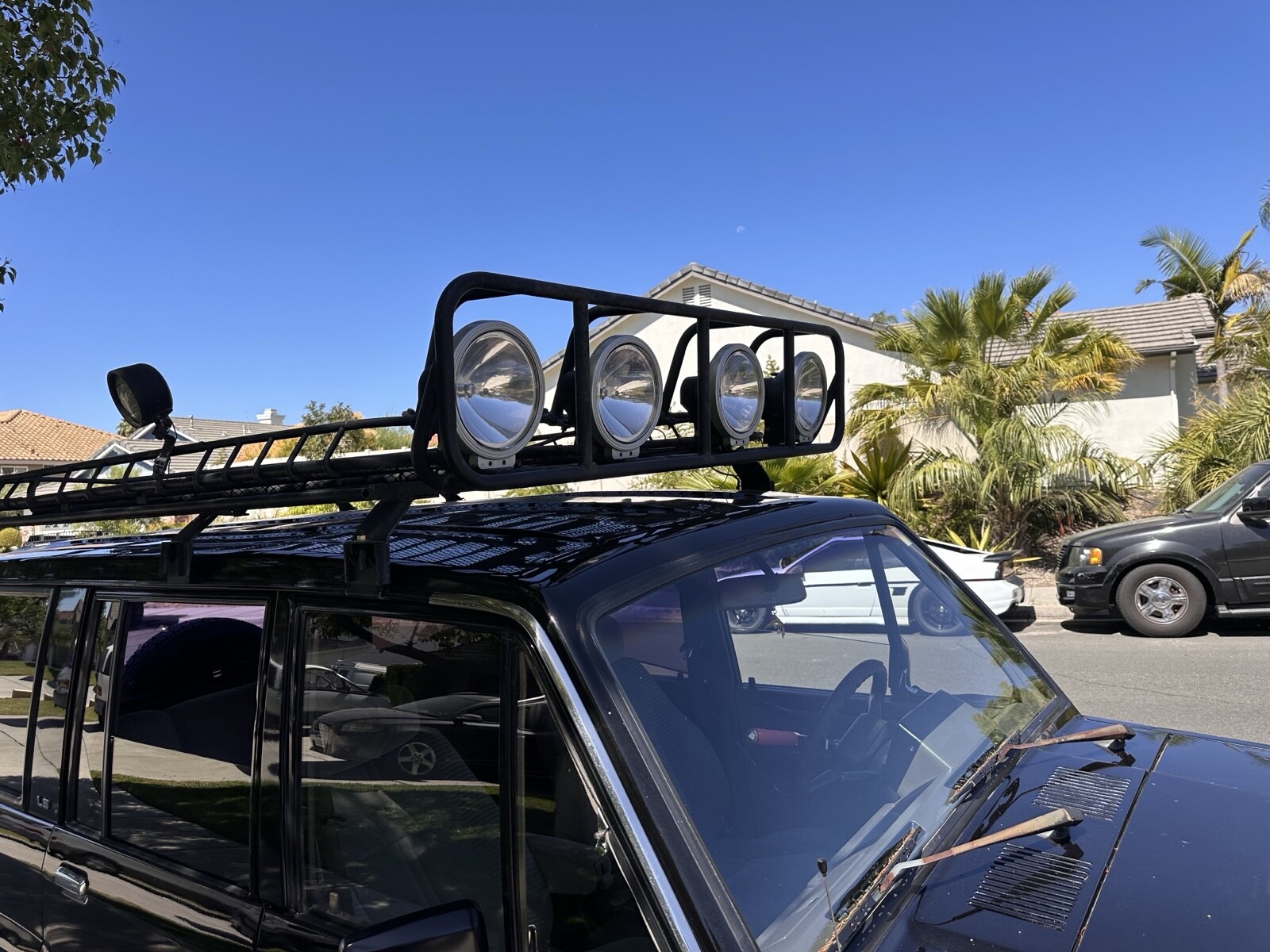 Isuzu-Trooper-1990-SUV-12