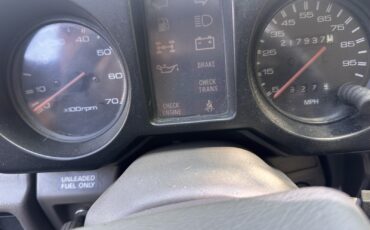 Isuzu-Trooper-1990-SUV-14