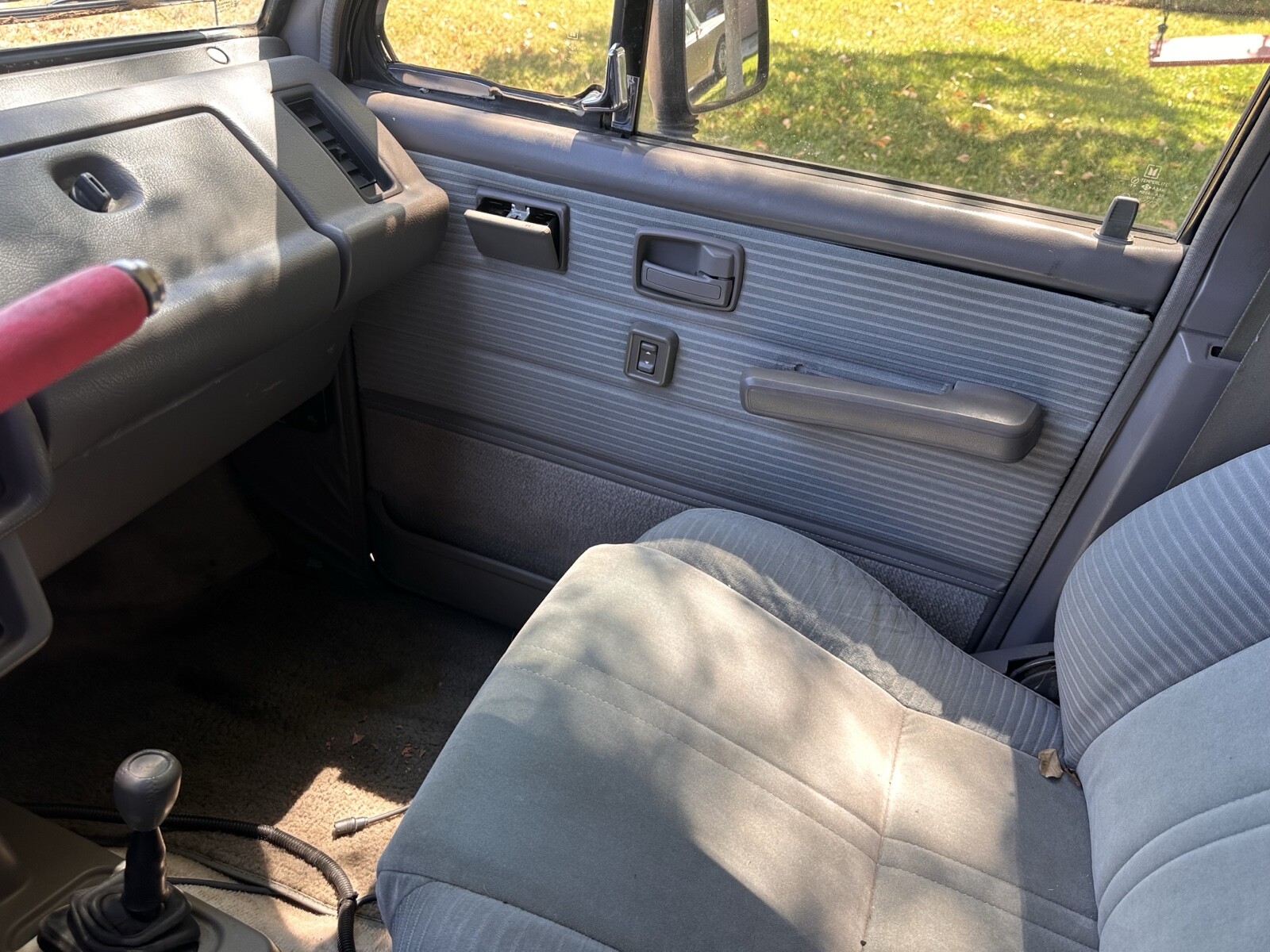 Isuzu-Trooper-1990-SUV-16