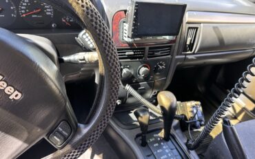 Isuzu-Trooper-1990-SUV-17