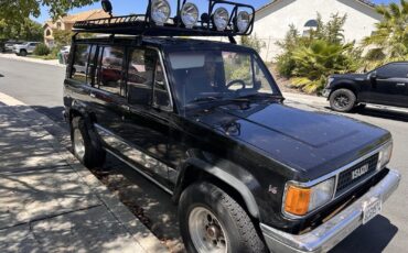 Isuzu-Trooper-1990-SUV-2