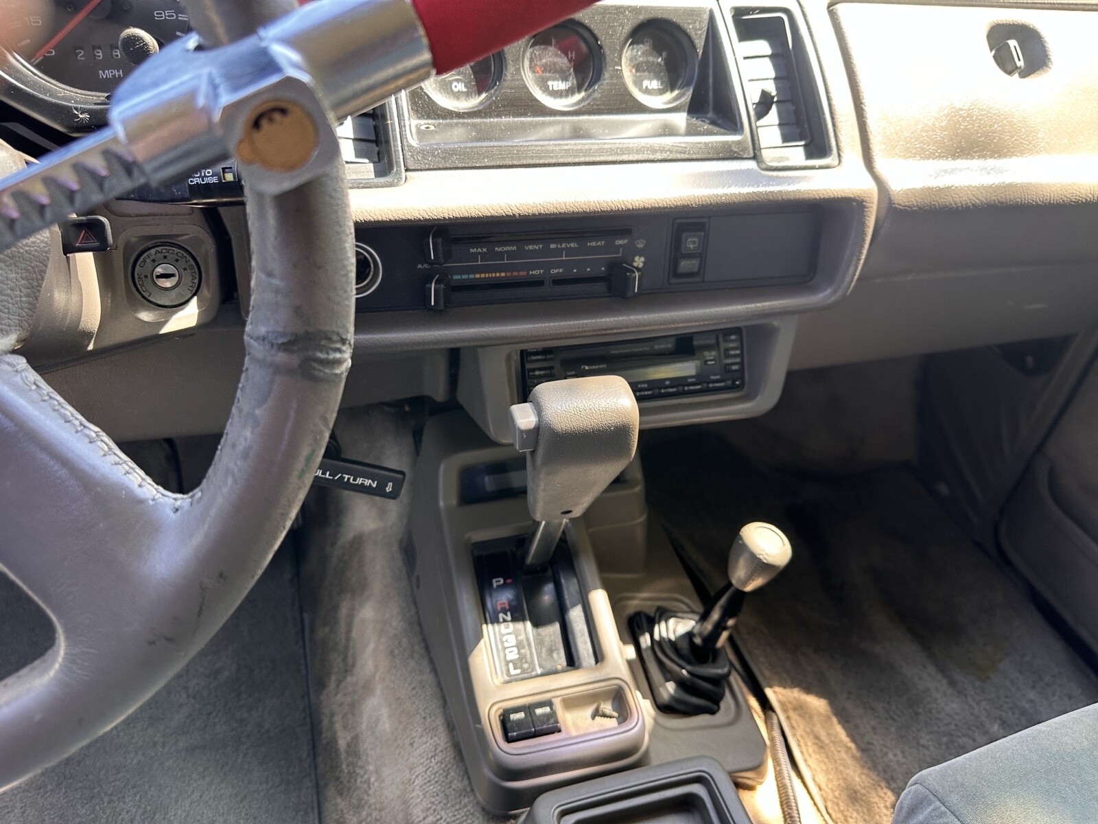 Isuzu-Trooper-1990-SUV-20