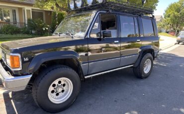 Isuzu-Trooper-1990-SUV-6