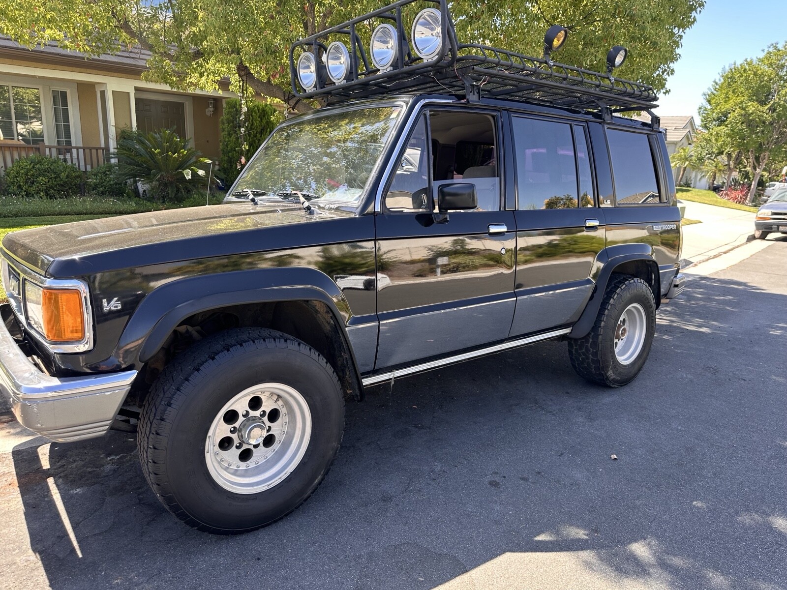 Isuzu-Trooper-1990-SUV-6