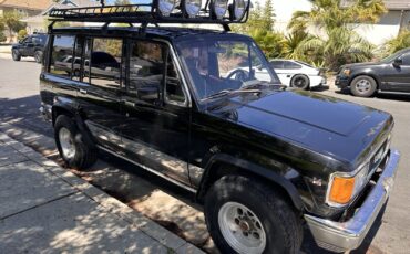 Isuzu-Trooper-1990-SUV-8