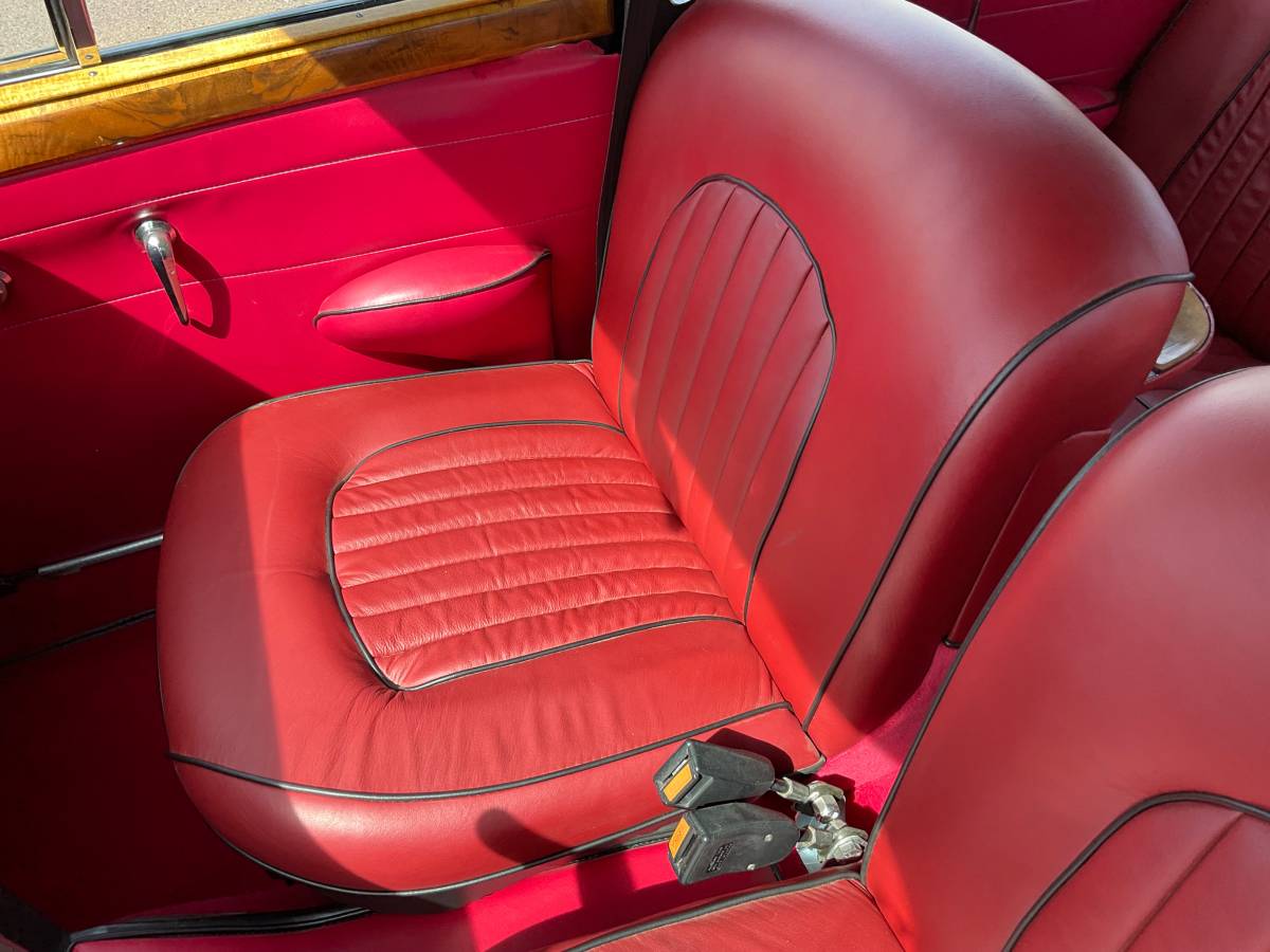 Jaguar-1960-12