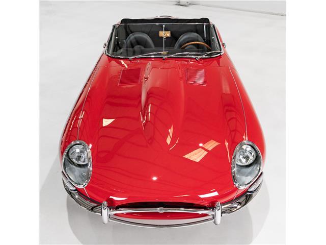 Jaguar-E-Type-1961-Roadster-11