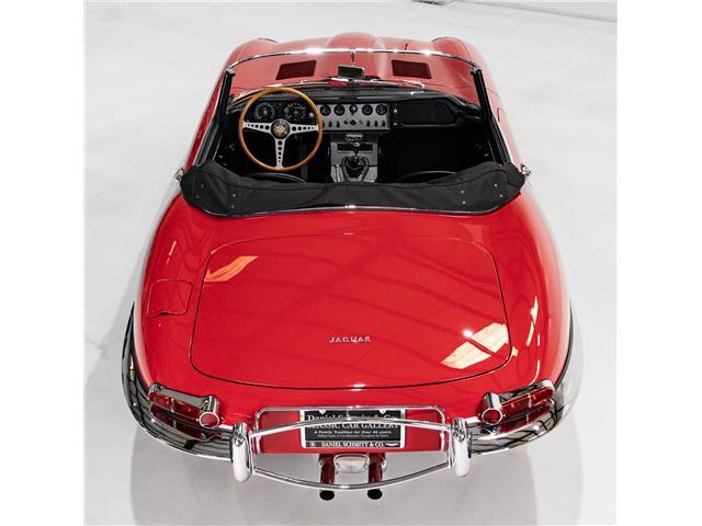 Jaguar-E-Type-1961-Roadster-12