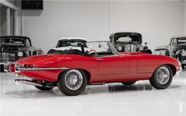 Jaguar-E-Type-1961-Roadster-5