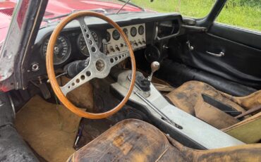 Jaguar-E-Type-1962-12