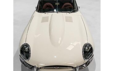 Jaguar-E-Type-1963-Roadster-11