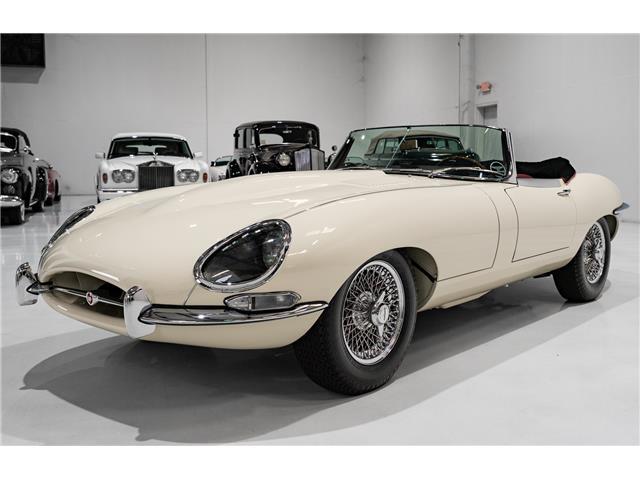 Jaguar-E-Type-1963-Roadster-2