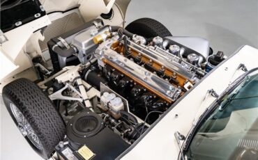 Jaguar-E-Type-1963-Roadster-21