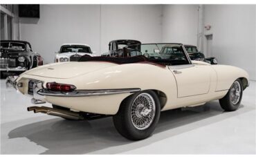 Jaguar-E-Type-1963-Roadster-6