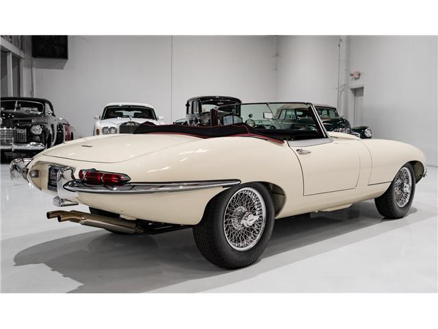 Jaguar-E-Type-1963-Roadster-6