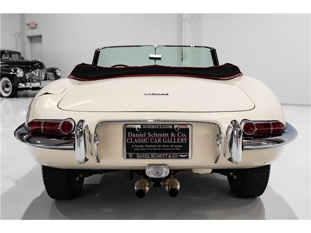 Jaguar-E-Type-1963-Roadster-7
