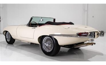 Jaguar-E-Type-1963-Roadster-8