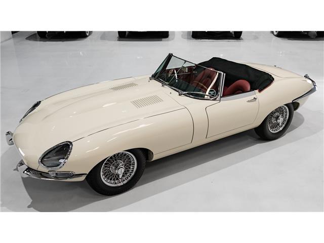Jaguar-E-Type-1963-Roadster-9