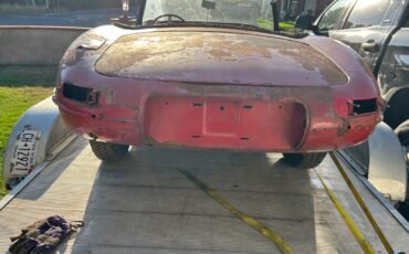Jaguar-E-Type-1964-Convertible-3