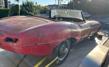 Jaguar-E-Type-1964-Convertible-5