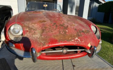 Jaguar-E-Type-1964-Convertible-7