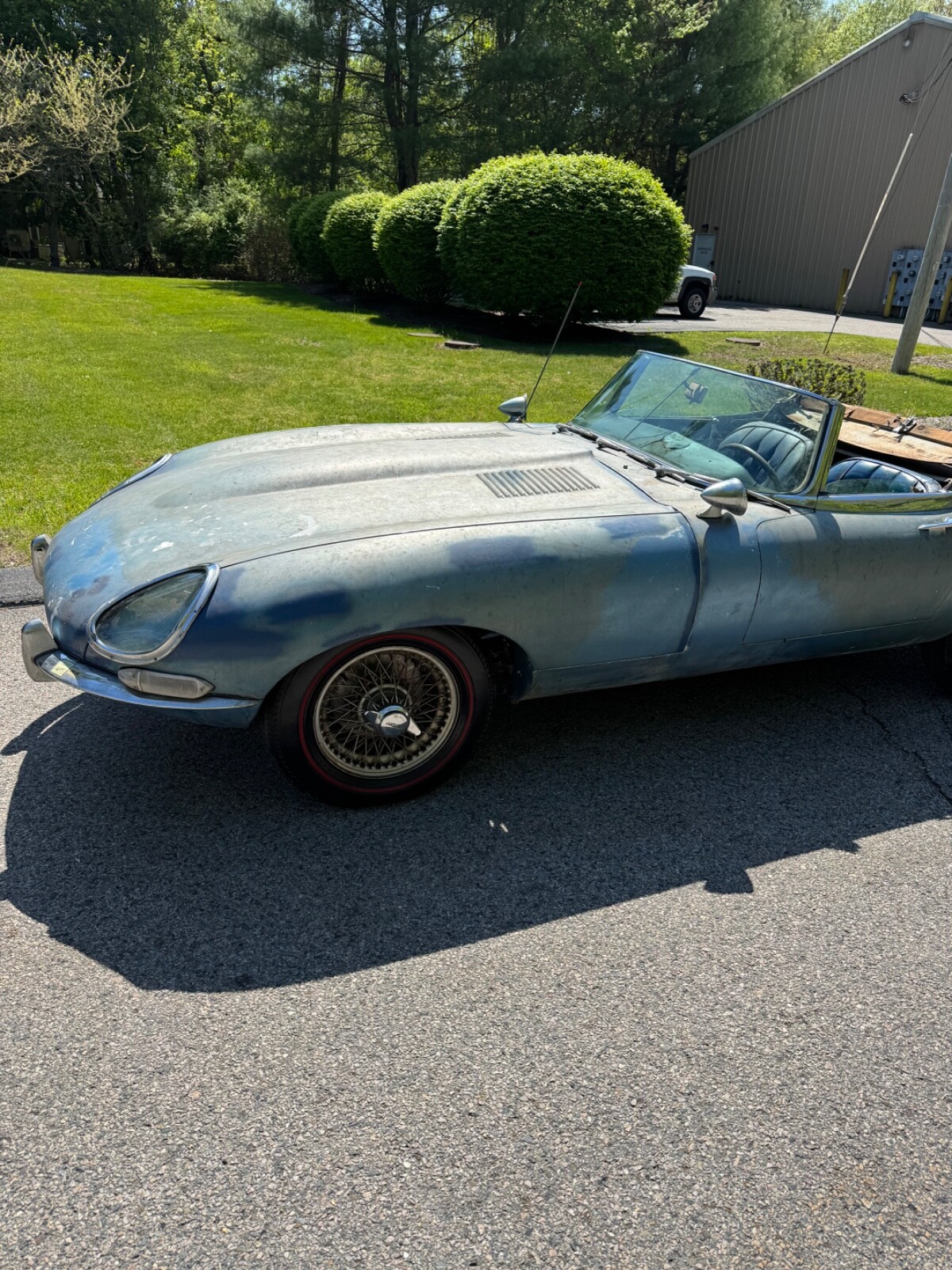 Jaguar-E-Type-1966-Convertible-9