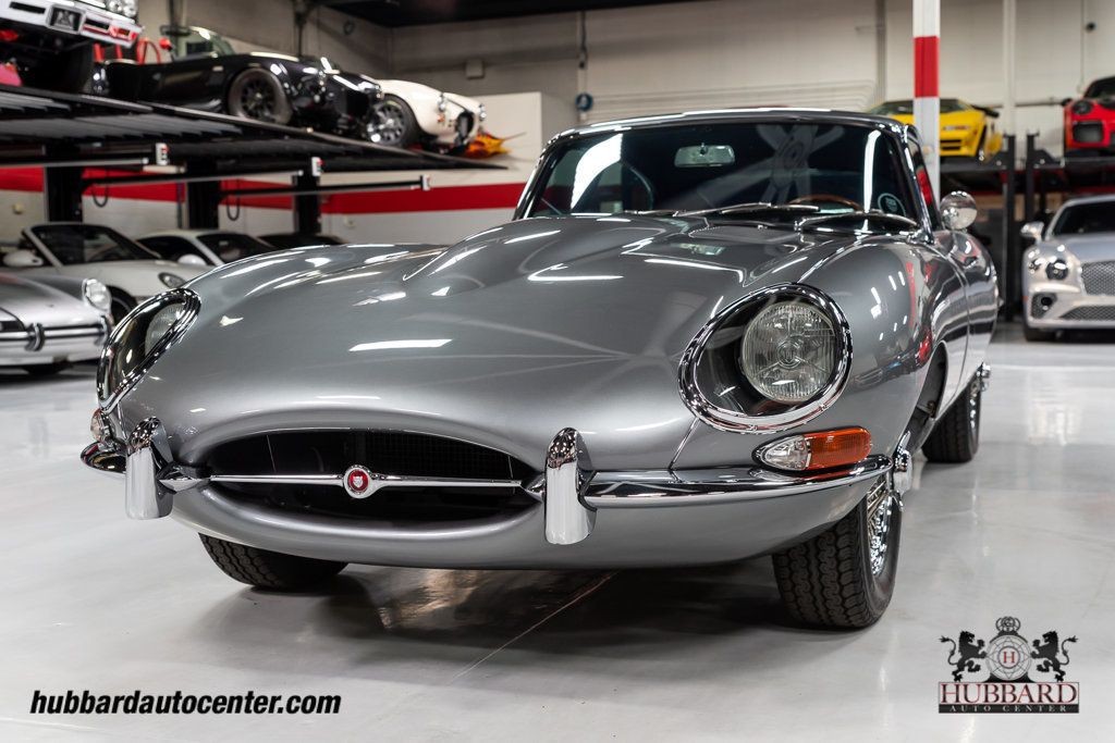 Jaguar-E-Type-1966-Coupe-11