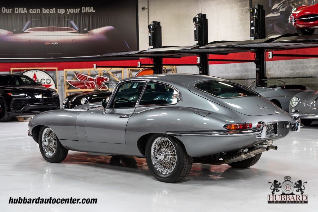 Jaguar-E-Type-1966-Coupe-4