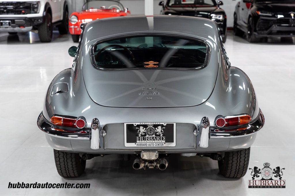 Jaguar-E-Type-1966-Coupe-5