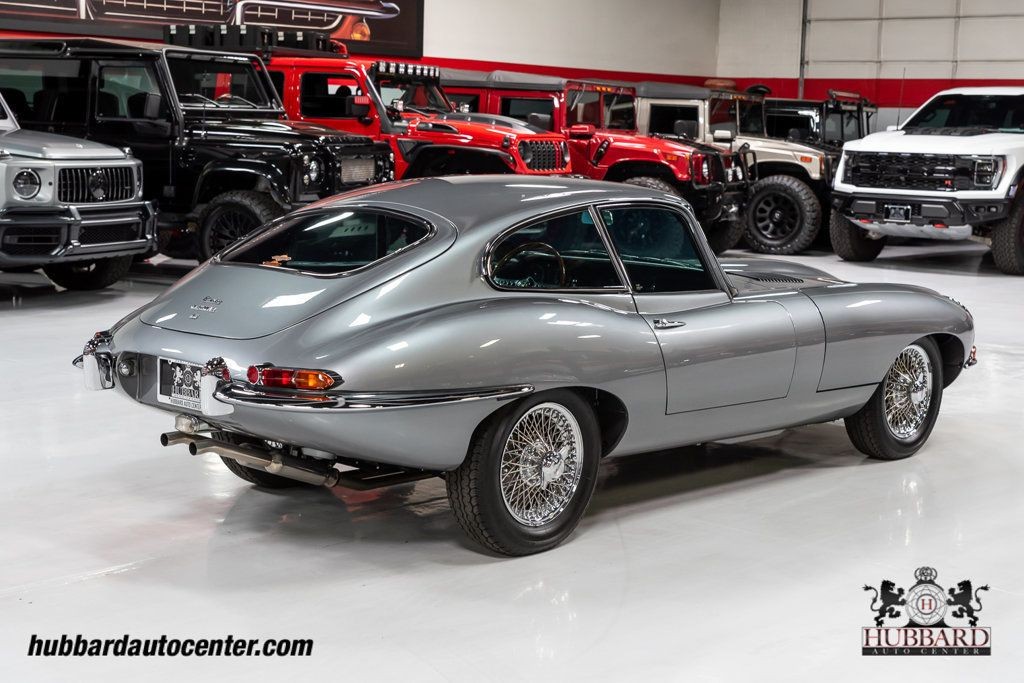 Jaguar-E-Type-1966-Coupe-6
